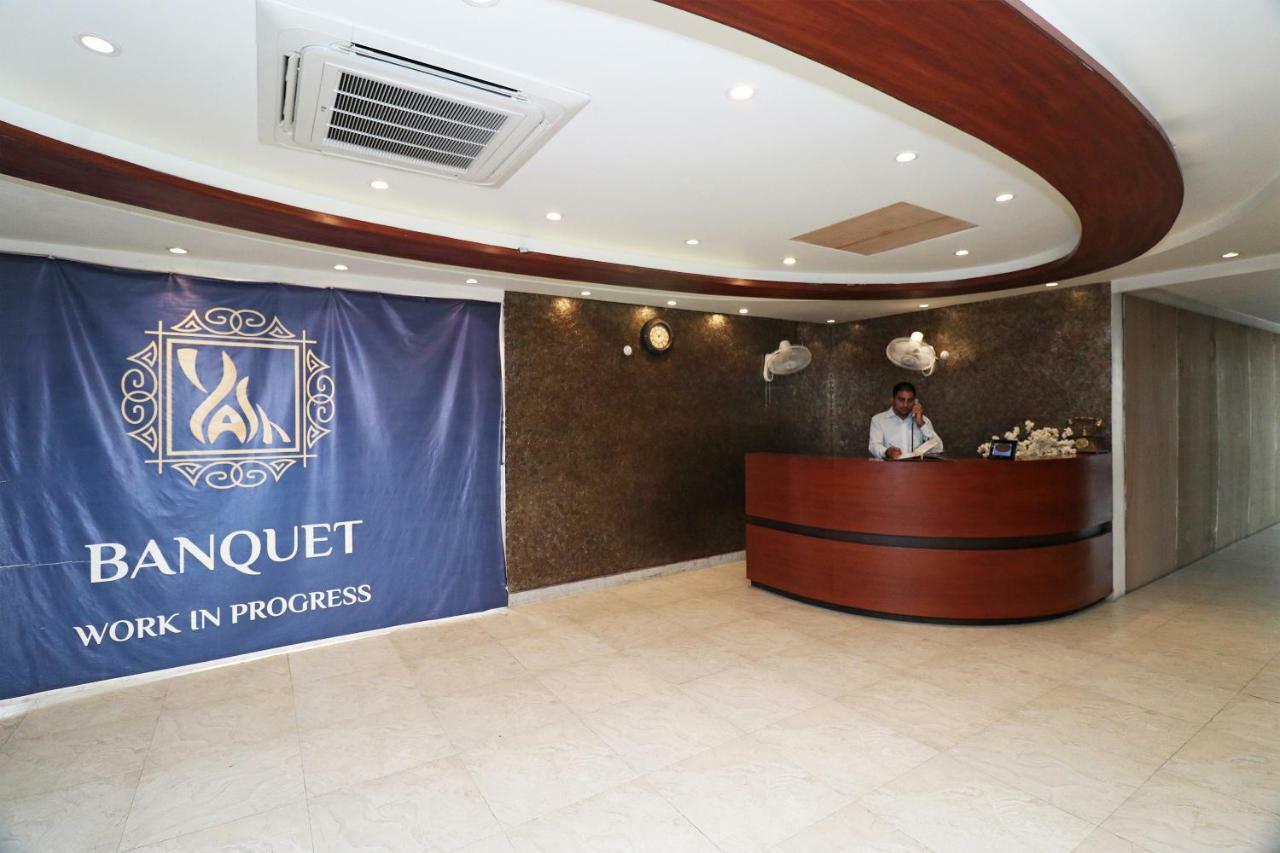 Oyo 5843 Hotel Yash Inn Mirzāpur エクステリア 写真