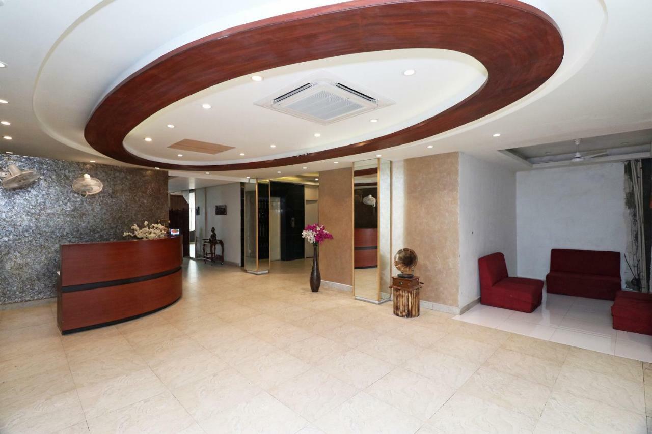 Oyo 5843 Hotel Yash Inn Mirzāpur エクステリア 写真