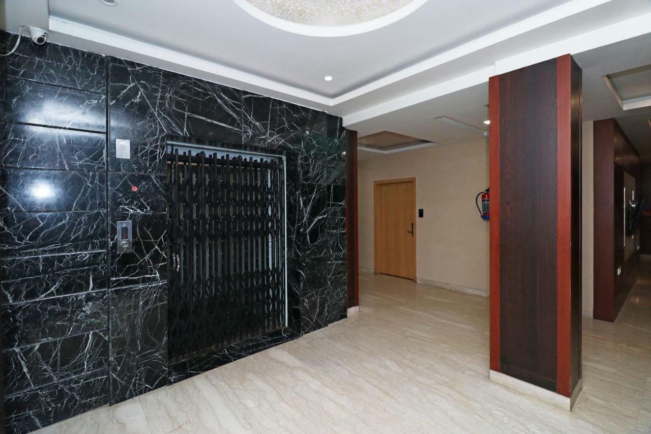 Oyo 5843 Hotel Yash Inn Mirzāpur エクステリア 写真